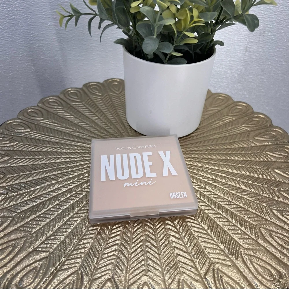 Beauty Creations NUDEX COLLECTION‎ Eyeshadow Palette (UNSEEN MINI)